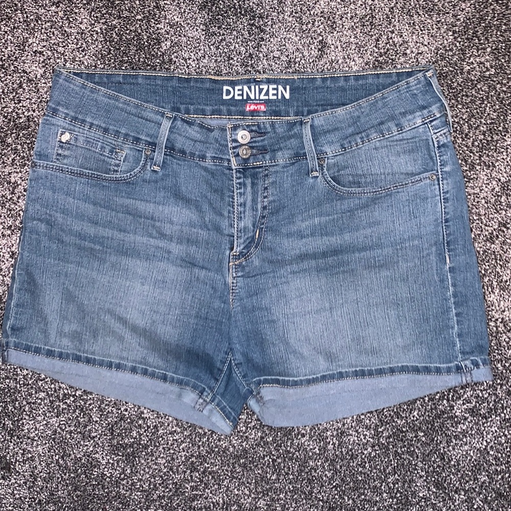 Levi’s Denizen Size 12 Light Denim Shorts